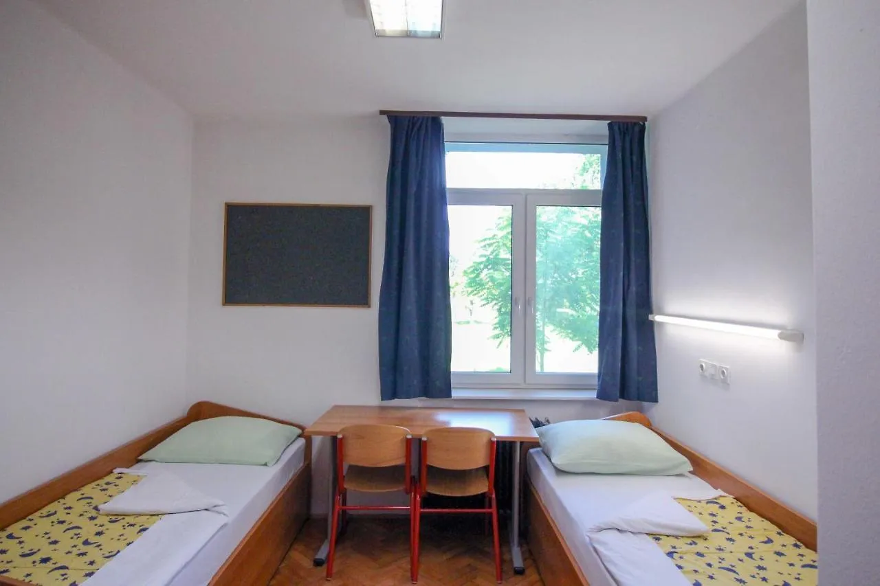 Dijaski Dom Bezigrad Ljubljana Hostel